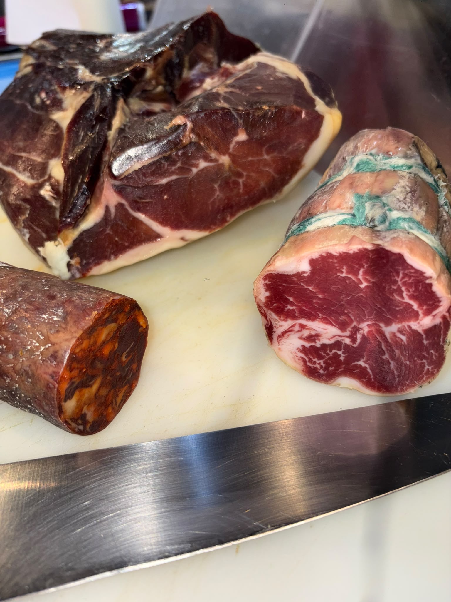 Assortiment de jambon et charcuterie espagnole